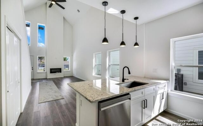 116 PENDLETON AVE, San Antonio, TX 78204-1813, 2 Habitaciones Habitaciones , ,2 BañosBaños,Residential Lease,En Alquiler,116 PENDLETON AVE,1847973