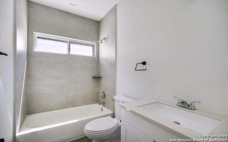 116 PENDLETON AVE, San Antonio, TX 78204-1813, 2 Habitaciones Habitaciones , ,2 BañosBaños,Residential Lease,En Alquiler,116 PENDLETON AVE,1847973