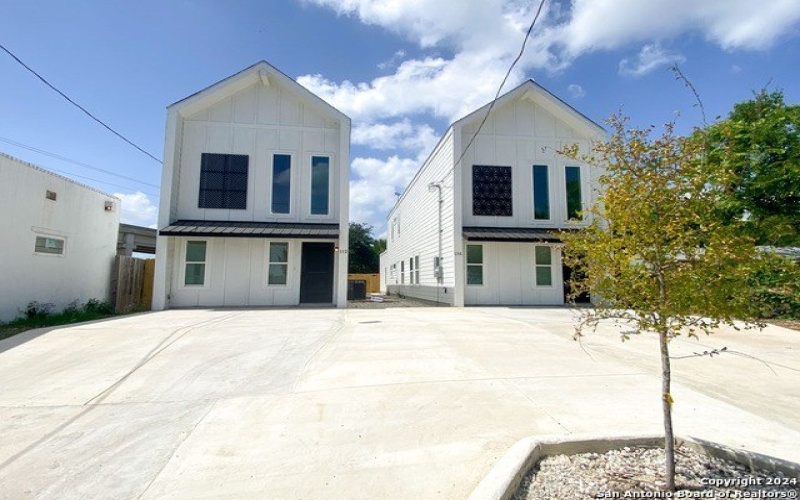 116 PENDLETON AVE, San Antonio, TX 78204-1813, 2 Habitaciones Habitaciones , ,2 BañosBaños,Residential Lease,En Alquiler,116 PENDLETON AVE,1847973