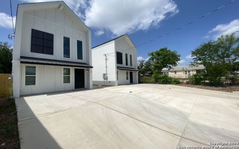 116 PENDLETON AVE, San Antonio, TX 78204-1813, 2 Habitaciones Habitaciones , ,2 BañosBaños,Residential Lease,En Alquiler,116 PENDLETON AVE,1847973