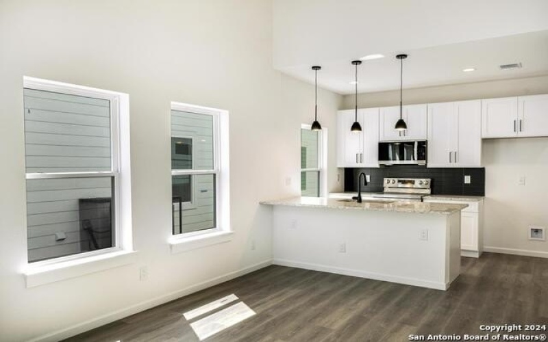 116 PENDLETON AVE, San Antonio, TX 78204-1813, 2 Habitaciones Habitaciones , ,2 BañosBaños,Residential Lease,En Alquiler,116 PENDLETON AVE,1847973