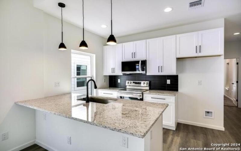 116 PENDLETON AVE, San Antonio, TX 78204-1813, 2 Habitaciones Habitaciones , ,2 BañosBaños,Residential Lease,En Alquiler,116 PENDLETON AVE,1847973