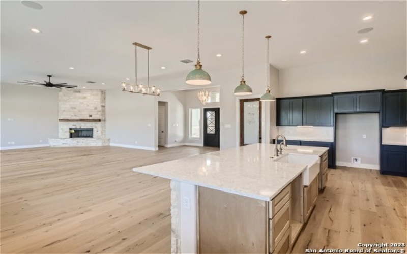 103 RIVER MTN DR, Boerne, TX 78006-2574, 4 Bedrooms Bedrooms, ,3 BathroomsBathrooms,Residential,For Sale,103 RIVER MTN DR,1840147