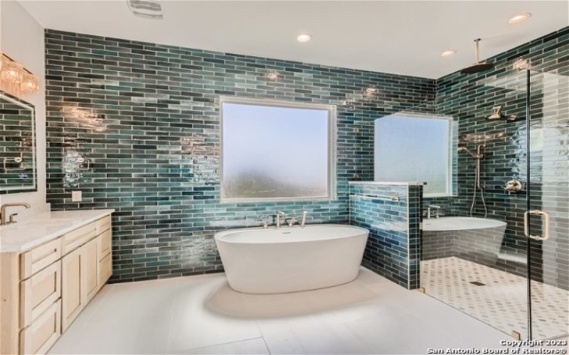 103 RIVER MTN DR, Boerne, TX 78006-2574, 4 Bedrooms Bedrooms, ,3 BathroomsBathrooms,Residential,For Sale,103 RIVER MTN DR,1840147