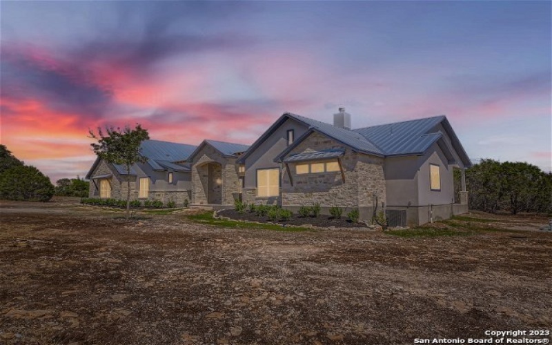 103 RIVER MTN DR, Boerne, TX 78006-2574, 4 Bedrooms Bedrooms, ,3 BathroomsBathrooms,Residential,For Sale,103 RIVER MTN DR,1840147