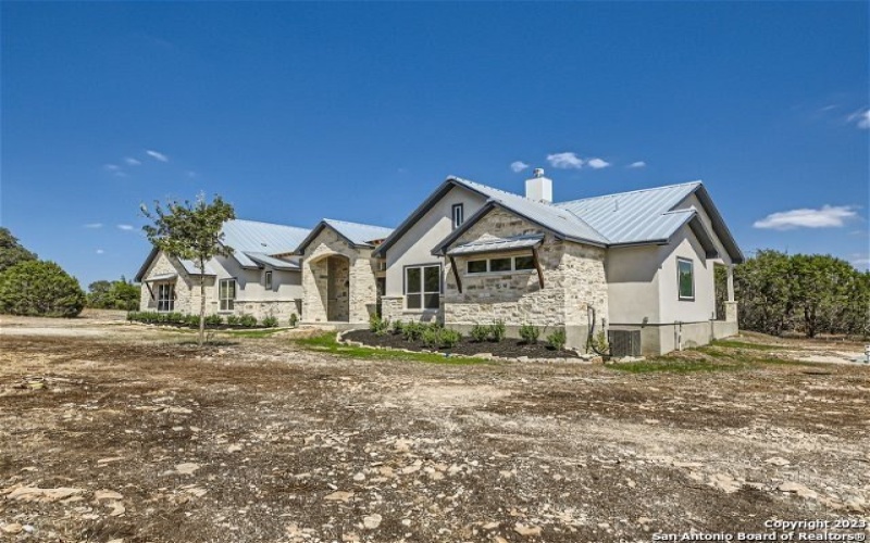 103 RIVER MTN DR, Boerne, TX 78006-2574, 4 Bedrooms Bedrooms, ,3 BathroomsBathrooms,Residential,For Sale,103 RIVER MTN DR,1840147