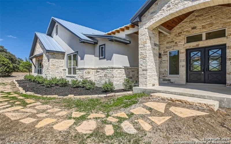 103 RIVER MTN DR, Boerne, TX 78006-2574, 4 Bedrooms Bedrooms, ,3 BathroomsBathrooms,Residential,For Sale,103 RIVER MTN DR,1840147
