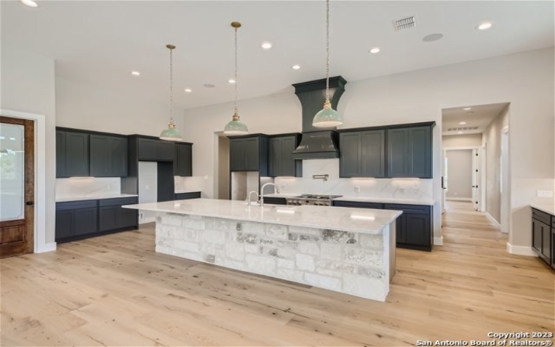 103 RIVER MTN DR, Boerne, TX 78006-2574, 4 Bedrooms Bedrooms, ,3 BathroomsBathrooms,Residential,For Sale,103 RIVER MTN DR,1840147