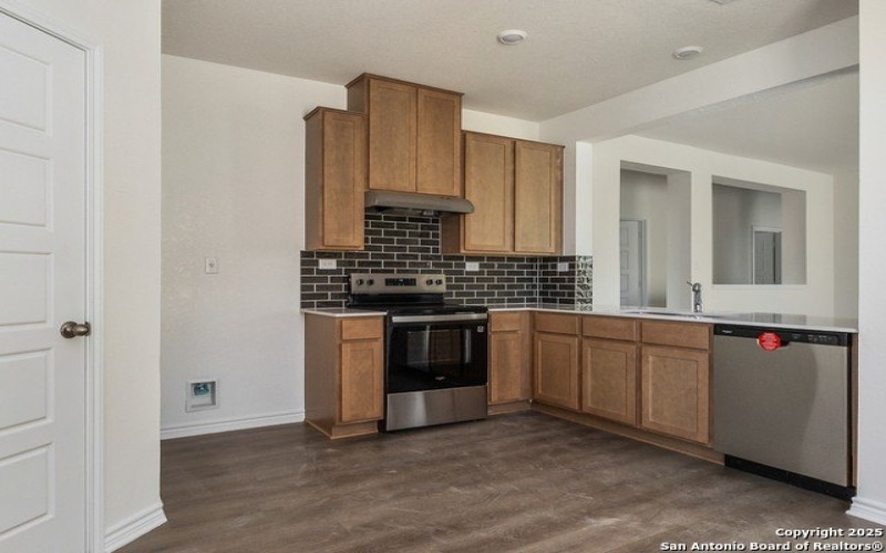 9518 Hinterlands Dr, San Antonio, TX 78221, 4 Habitaciones Habitaciones , ,2 BañosBaños,Residential,En Venta,9518 Hinterlands Dr,1840773