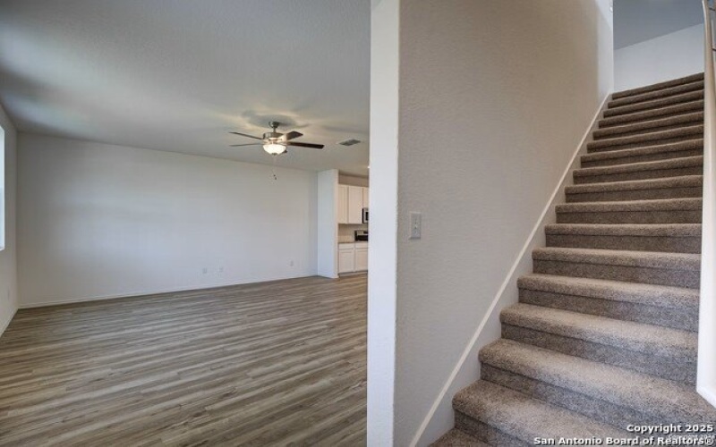 313 Jills Path, Seguin, TX 78155, 3 Habitaciones Habitaciones , ,2 BañosBaños,Residential,En Venta,313 Jills Path,1849146