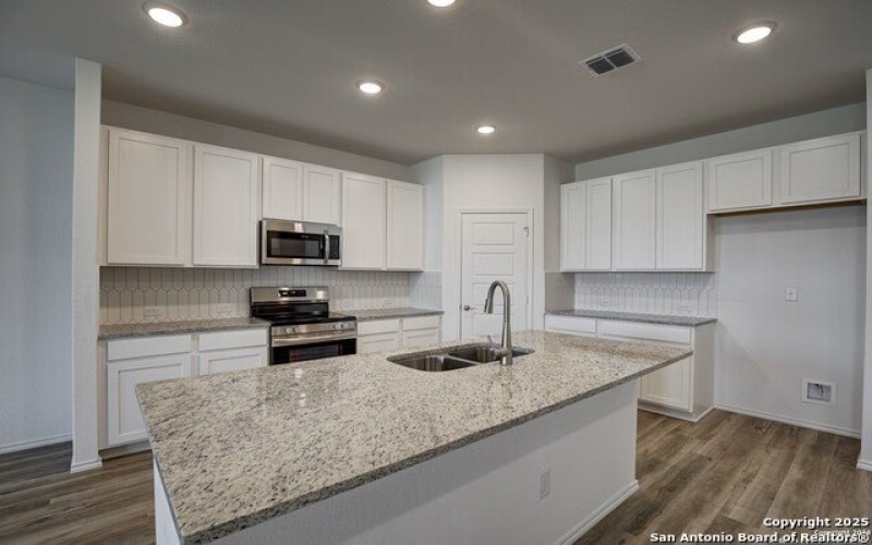 313 Jills Path, Seguin, TX 78155, 3 Habitaciones Habitaciones , ,2 BañosBaños,Residential,En Venta,313 Jills Path,1849146