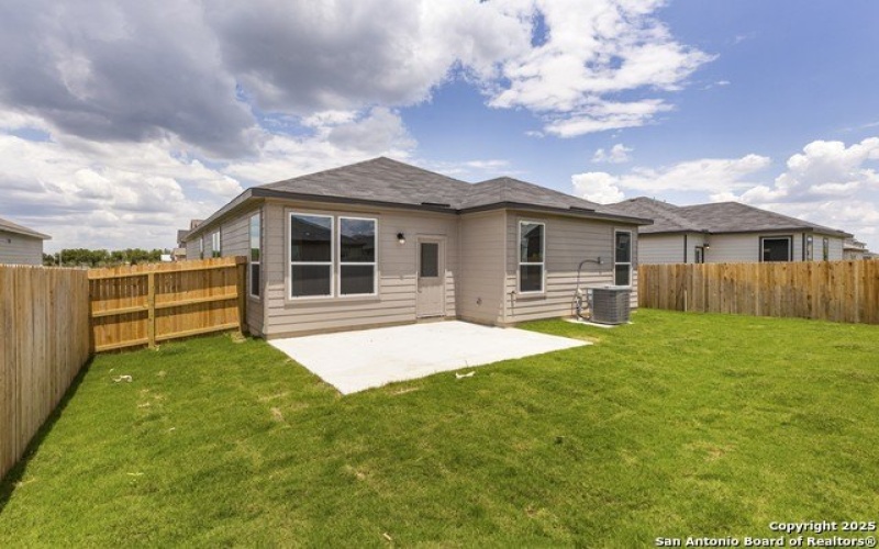 445 HORIZON PLACE, Seguin, TX 78155, 4 Habitaciones Habitaciones , ,2 BañosBaños,Residential,En Venta,445 HORIZON PLACE,1849340