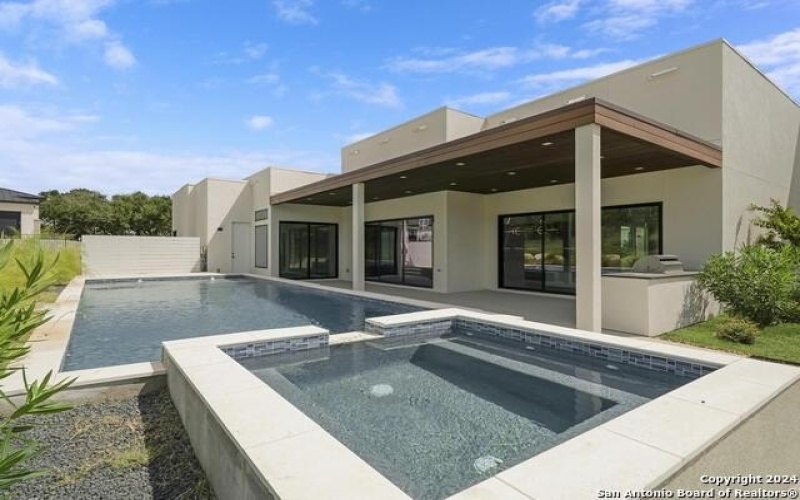 25907 Morhiss Pt, San Antonio, TX 78006, 4 Bedrooms Bedrooms, ,5 BathroomsBathrooms,Residential,For Sale,25907 Morhiss Pt,1849477