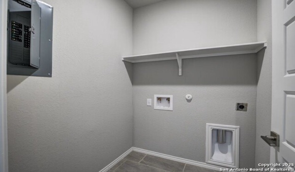 3453 Meteor Night, Converse, TX 78109, 3 Bedrooms Bedrooms, ,2 BathroomsBathrooms,Residential,For Sale,3453 Meteor Night,1849524