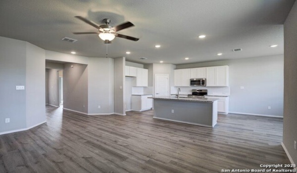 3453 Meteor Night, Converse, TX 78109, 3 Bedrooms Bedrooms, ,2 BathroomsBathrooms,Residential,For Sale,3453 Meteor Night,1849524