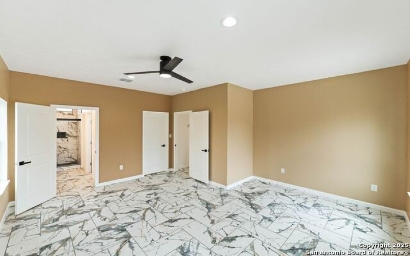 615 S Camp St, Seguin, TX 78155, 3 Bedrooms Bedrooms, ,2 BathroomsBathrooms,Residential,For Sale,615 S Camp St,1849605