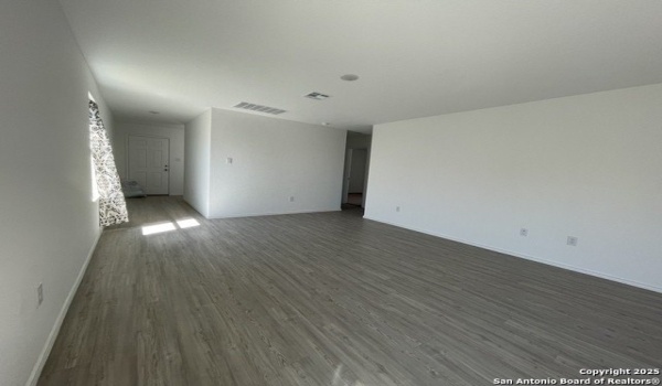 6948 Calcite Trl, Elmendorf, TX 78112, 3 Bedrooms Bedrooms, ,2 BathroomsBathrooms,Residential Lease,For Rent,6948 Calcite Trl,1842013