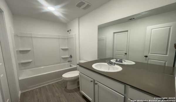 6948 Calcite Trl, Elmendorf, TX 78112, 3 Bedrooms Bedrooms, ,2 BathroomsBathrooms,Residential Lease,For Rent,6948 Calcite Trl,1842013