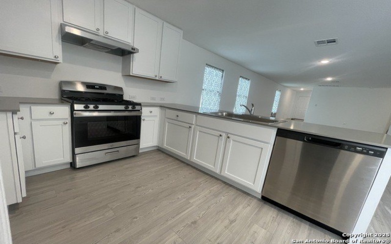 6948 Calcite Trl, Elmendorf, TX 78112, 3 Bedrooms Bedrooms, ,2 BathroomsBathrooms,Residential Lease,For Rent,6948 Calcite Trl,1842013