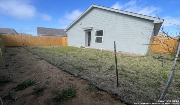 6948 Calcite Trl, Elmendorf, TX 78112, 3 Bedrooms Bedrooms, ,2 BathroomsBathrooms,Residential Lease,For Rent,6948 Calcite Trl,1842013