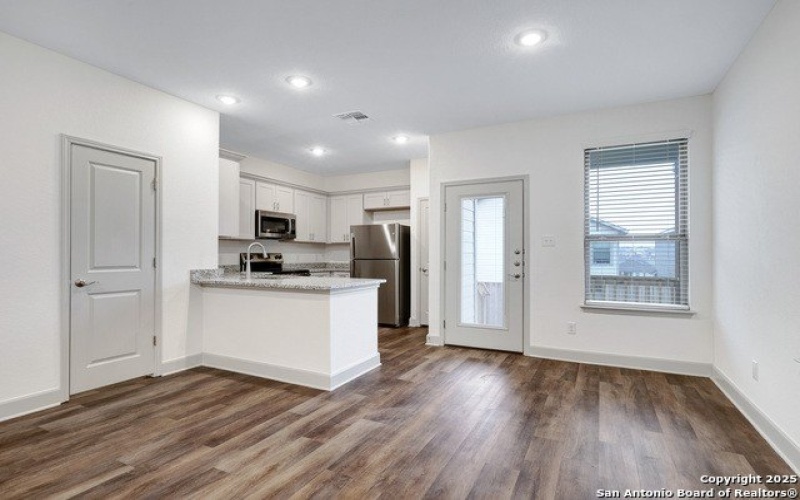 7621 Briarwood Pass #102, San Antonio, TX 78252, 3 Bedrooms Bedrooms, ,2 BathroomsBathrooms,Residential Lease,For Rent,7621 Briarwood Pass,1842139