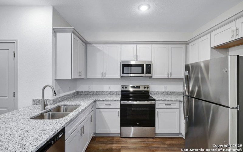 7621 Briarwood Pass #102, San Antonio, TX 78252, 3 Bedrooms Bedrooms, ,2 BathroomsBathrooms,Residential Lease,For Rent,7621 Briarwood Pass,1842139