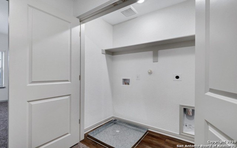 7621 Briarwood Pass #102, San Antonio, TX 78252, 3 Bedrooms Bedrooms, ,2 BathroomsBathrooms,Residential Lease,For Rent,7621 Briarwood Pass,1842139