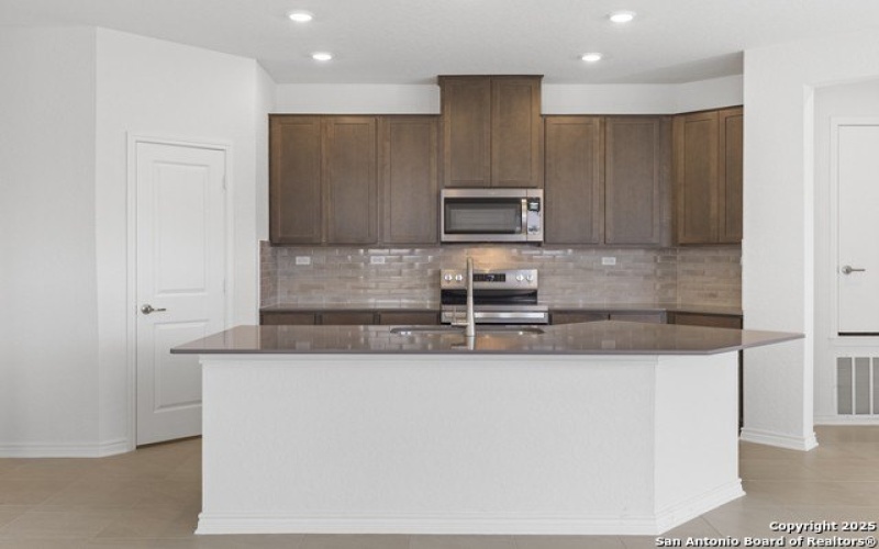 405 Panther Way, Seguin, TX 78155, 3 Bedrooms Bedrooms, ,2 BathroomsBathrooms,Residential,For Sale,405 Panther Way,1843558