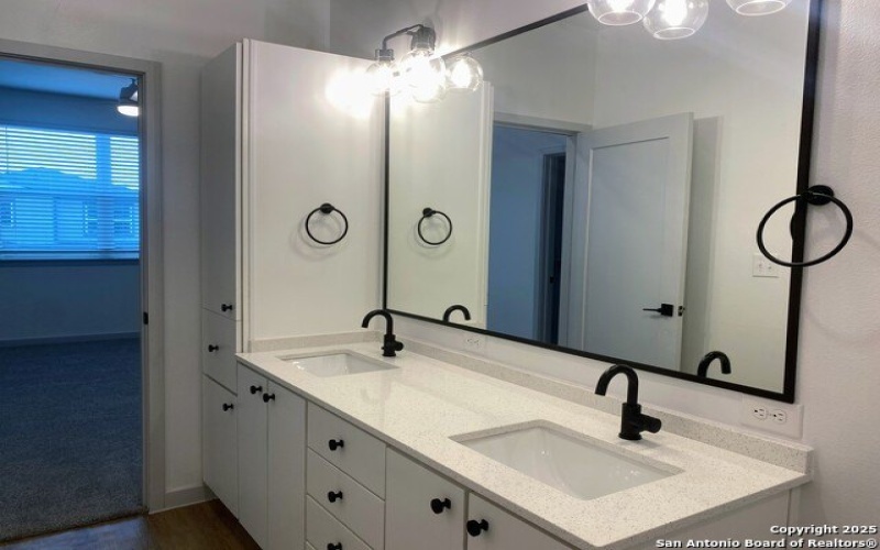 1048 Amaya Ave, New Braunfels, TX 78130, 2 Habitaciones Habitaciones , ,2 BañosBaños,Residential Lease,En Alquiler,1048 Amaya Ave,1844289