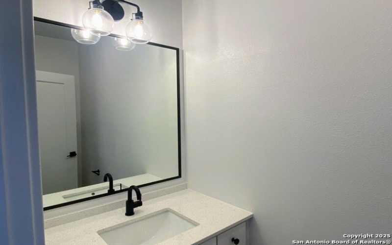1048 Amaya Ave, New Braunfels, TX 78130, 2 Habitaciones Habitaciones , ,2 BañosBaños,Residential Lease,En Alquiler,1048 Amaya Ave,1844289