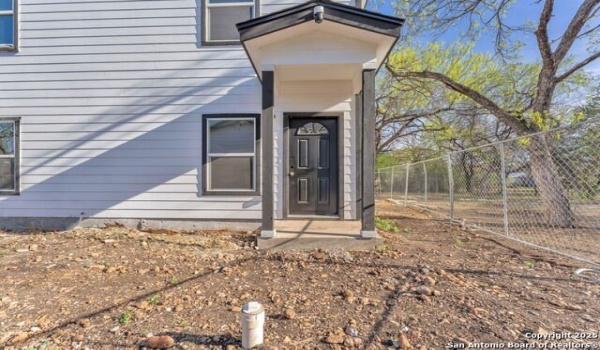 3007 SW McArthur Ave #201, San Antonio, TX 78211, 3 Habitaciones Habitaciones , ,2 BañosBaños,Residential,En Venta,3007 SW McArthur Ave,1852183