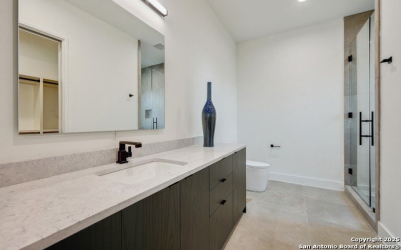 24619 Cliff Line, San Antonio, TX 78257, 6 Bedrooms Bedrooms, ,7 BathroomsBathrooms,Residential,For Sale,24619 Cliff Line,1853786