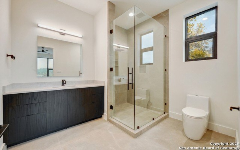 24619 Cliff Line, San Antonio, TX 78257, 6 Bedrooms Bedrooms, ,7 BathroomsBathrooms,Residential,For Sale,24619 Cliff Line,1853786