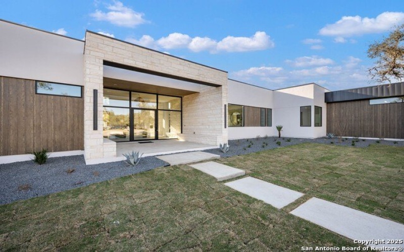 108 Whittingham, San Antonio, TX 78231, 6 Bedrooms Bedrooms, ,7 BathroomsBathrooms,Residential,For Sale,108 Whittingham,1850347