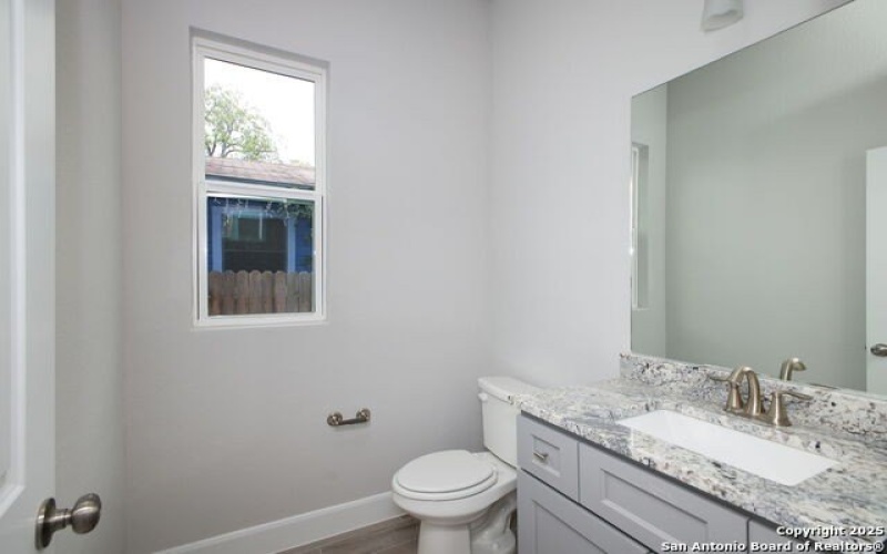 2202 Virginia Blvd, Unit 201, San Antonio, TX 78203, 3 Habitaciones Habitaciones , ,2 BañosBaños,Residential,En Venta,2202 Virginia Blvd, Unit 201,1851142