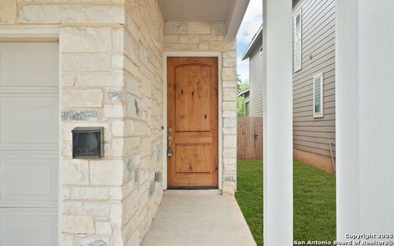 2202 Virginia Blvd, Unit 201, San Antonio, TX 78203, 3 Habitaciones Habitaciones , ,2 BañosBaños,Residential,En Venta,2202 Virginia Blvd, Unit 201,1851142