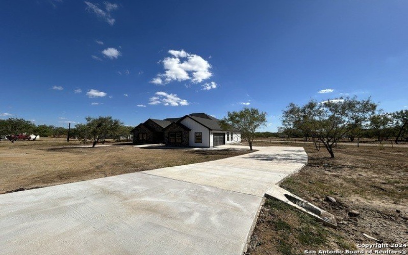 116 HIDDEN RANCH CT, Floresville, TX 78114, 4 Habitaciones Habitaciones , ,3 BañosBaños,Residential,En Venta,116 HIDDEN RANCH CT,1851188