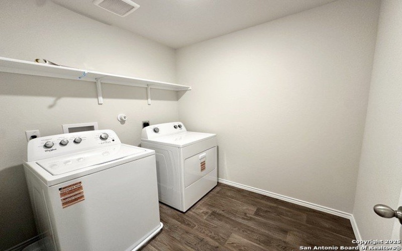 5348 Trinity Run, San Antonio, TX 78253, 5 Bedrooms Bedrooms, ,3 BathroomsBathrooms,Residential Lease,For Rent,5348 Trinity Run,1853977