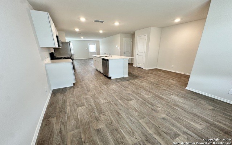 5348 Trinity Run, San Antonio, TX 78253, 5 Bedrooms Bedrooms, ,3 BathroomsBathrooms,Residential Lease,For Rent,5348 Trinity Run,1853977