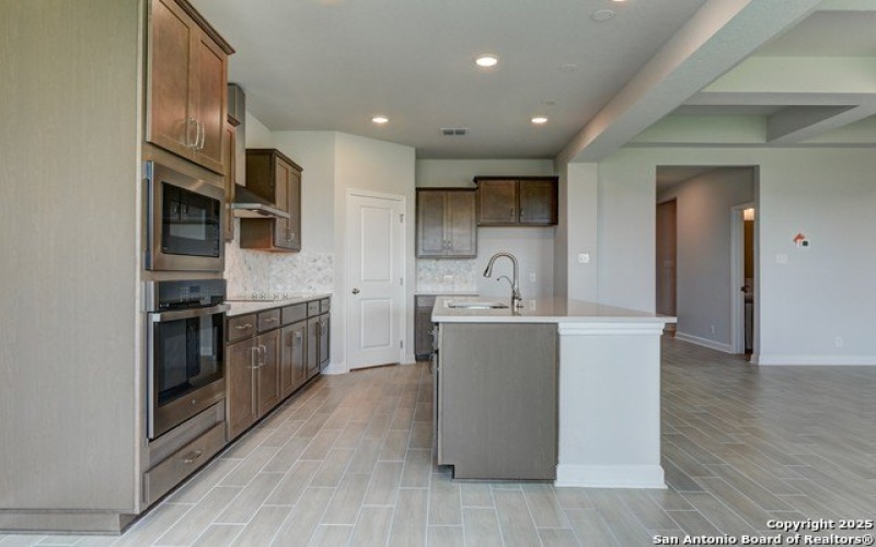 12836 Red Apple Rd., Schertz, TX 78108, 3 Bedrooms Bedrooms, ,2 BathroomsBathrooms,Residential,For Sale,12836 Red Apple Rd.,1855375