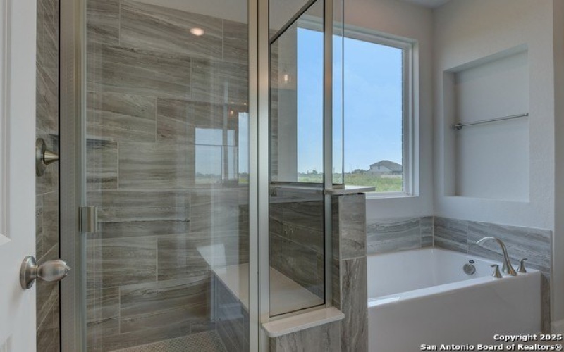 12836 Red Apple Rd., Schertz, TX 78108, 3 Bedrooms Bedrooms, ,2 BathroomsBathrooms,Residential,For Sale,12836 Red Apple Rd.,1855375