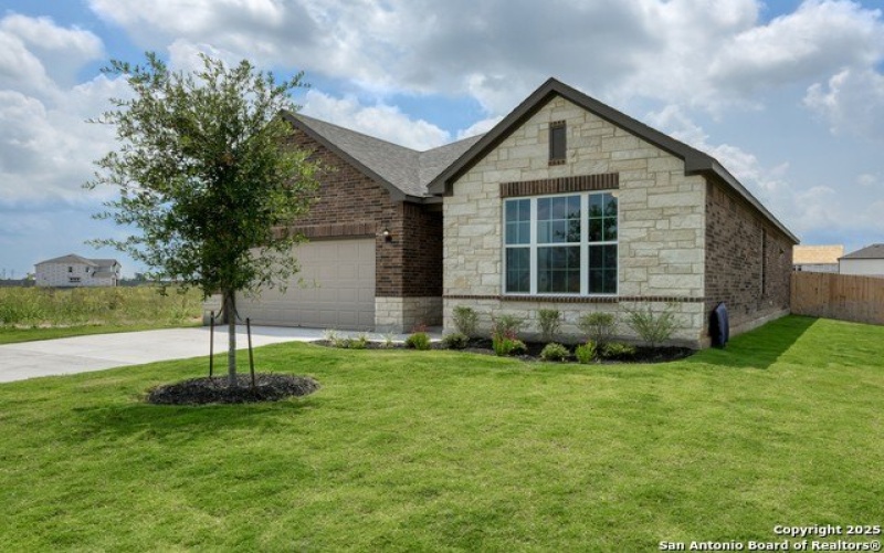 12836 Red Apple Rd., Schertz, TX 78108, 3 Bedrooms Bedrooms, ,2 BathroomsBathrooms,Residential,For Sale,12836 Red Apple Rd.,1855375