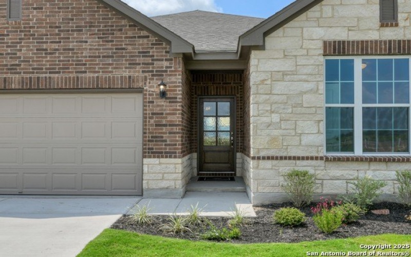 12836 Red Apple Rd., Schertz, TX 78108, 3 Bedrooms Bedrooms, ,2 BathroomsBathrooms,Residential,For Sale,12836 Red Apple Rd.,1855375