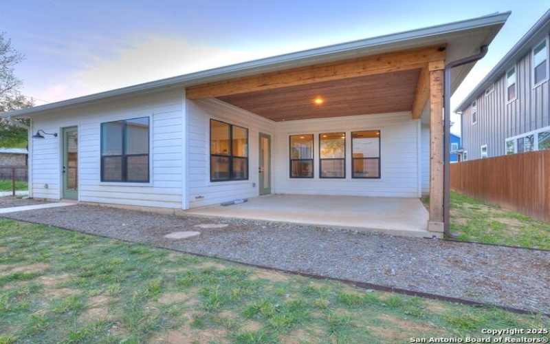 605 Graham, Boerne, TX 78006, 5 Bedrooms Bedrooms, ,3 BathroomsBathrooms,Residential,For Sale,605 Graham,1855682