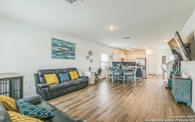 109 Seminole Dr., San Marcos, TX 78666, 3 Habitaciones Habitaciones , ,2 BañosBaños,Residential,En Venta,109 Seminole Dr.,1855911