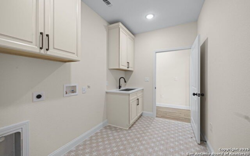 104 HIDDEN PATH, Floresville, TX 78114, 3 Habitaciones Habitaciones , ,2 BañosBaños,Residential,En Venta,104 HIDDEN PATH,1859867
