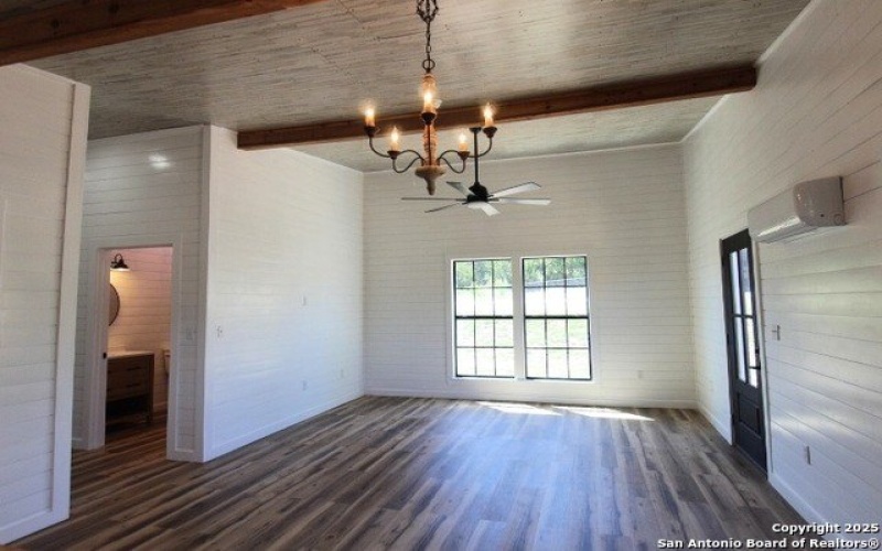 403 Private Road 1523, Bandera, TX 78003, 2 Habitaciones Habitaciones , ,2 BañosBaños,Residential,En Venta,403 Private Road 1523,1856658