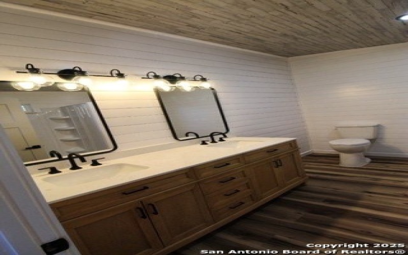 403 Private Road 1523, Bandera, TX 78003, 2 Habitaciones Habitaciones , ,2 BañosBaños,Residential,En Venta,403 Private Road 1523,1856658