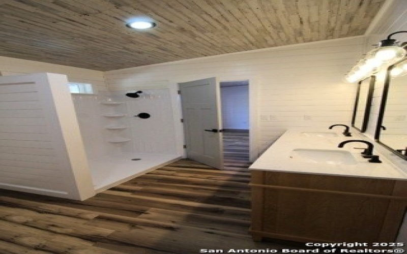 403 Private Road 1523, Bandera, TX 78003, 2 Habitaciones Habitaciones , ,2 BañosBaños,Residential,En Venta,403 Private Road 1523,1856658