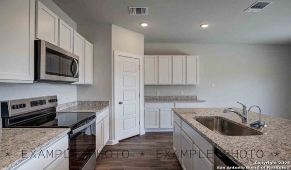 10638 Fairchild Way, San Antonio, TX 78109, 4 Bedrooms Bedrooms, ,2 BathroomsBathrooms,Residential,For Sale,10638 Fairchild Way,1857087